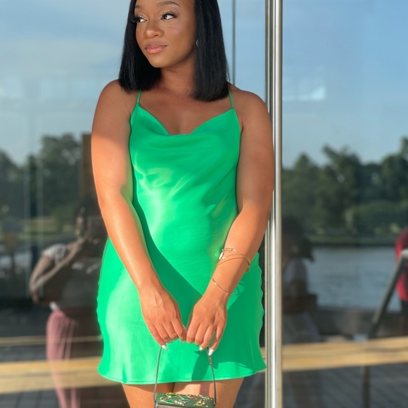 Zara Dresses & Skirts - Zara green dress